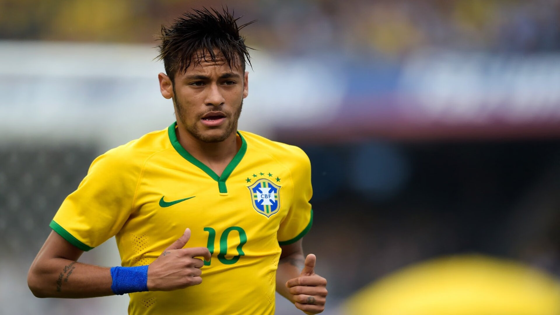 世界足坛年轻新星崛起